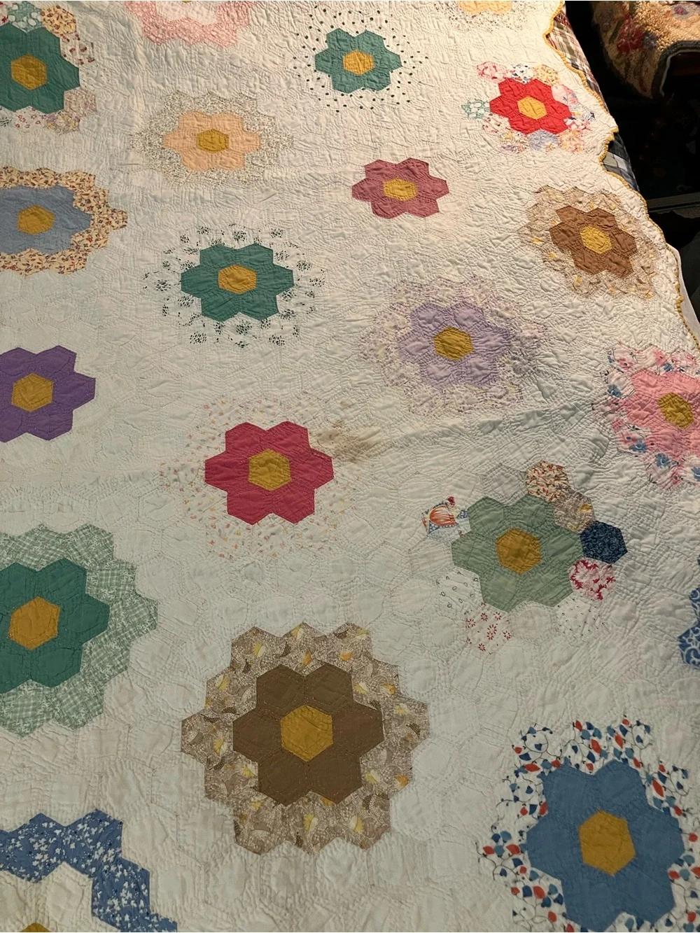 Vintage Grandmothers Flower Garden Patchwork Quilt Multicolor Flowers Queen Size